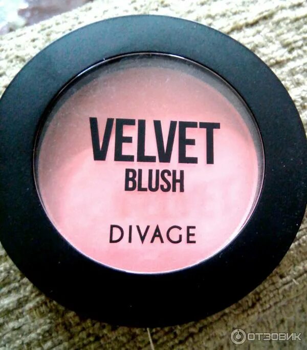 Румяна диваж. Divage velvet blush 8704. румяна диваж вельвет 8701. румяна диваж вельвет. румяна диваж вельвет палитра.