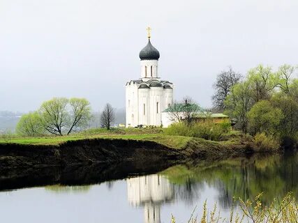 Белый храм на реке