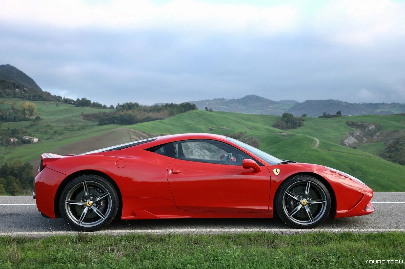 Красные машины фото. Феррари 458. Феррари 458 Специале. Автомобиль Ferrari 458 Italia. Ferrari 458 Scuderia.
