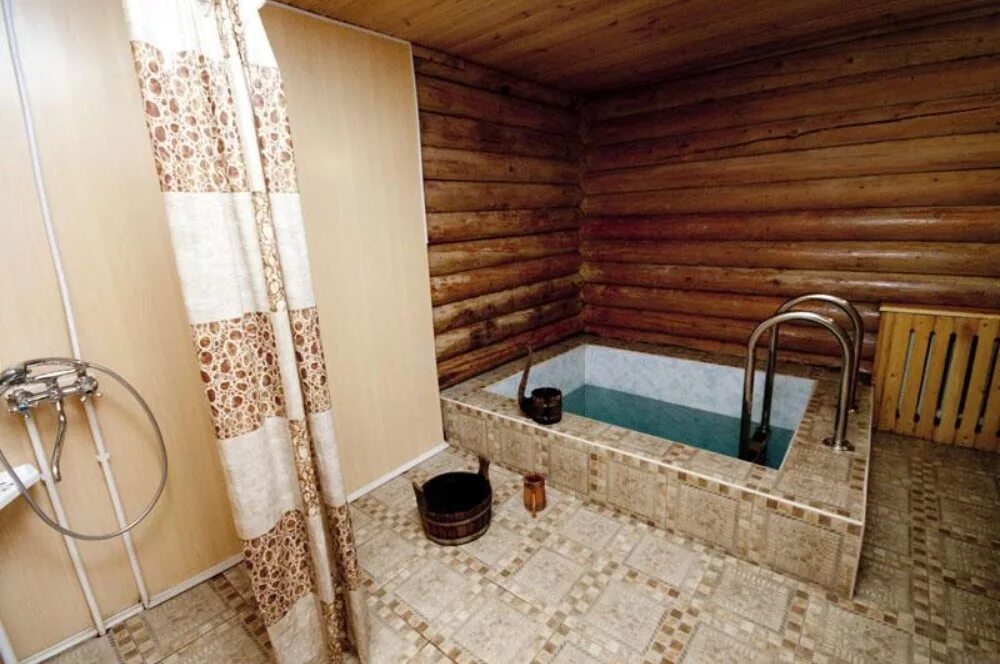 учительская. большая учительская 4 квартиры. снять квартиру в районе родников. энергомонтаж. мокшан отель родник.