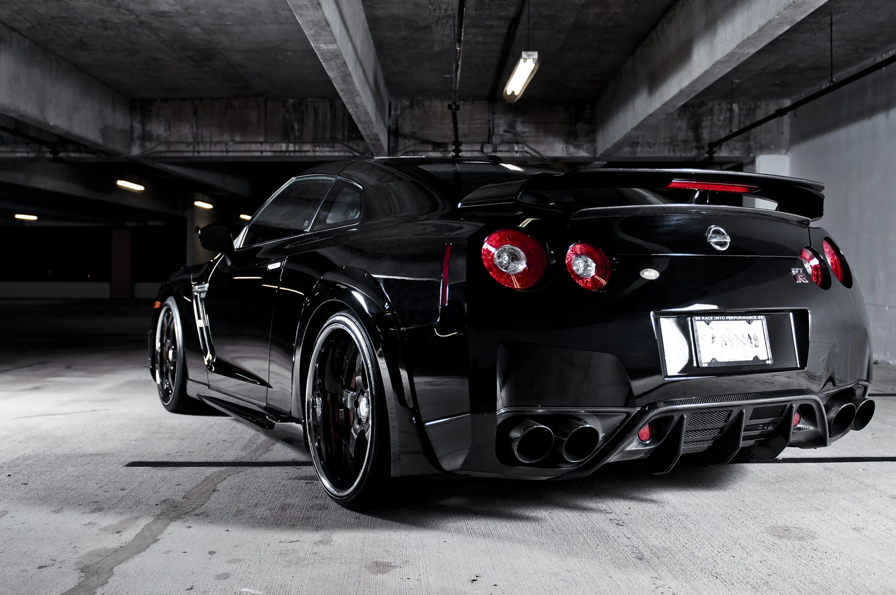 B r m r 50. Nissan GTR r35 черный. Nissan GTR r35 Black Tuning. Ниссан ГТР 1920. Nissan Skyline GTR r35.