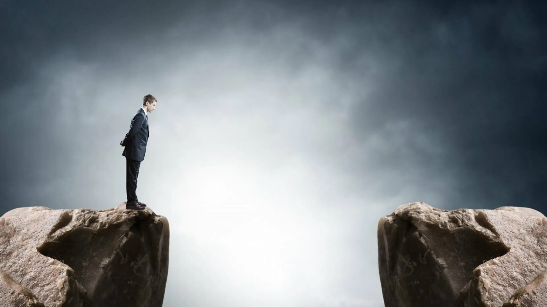 Музыка креатив коммонс. Саморазвитие. Мечтательный человек. Человек мечтает. Лицензия креатив коммонс что это.