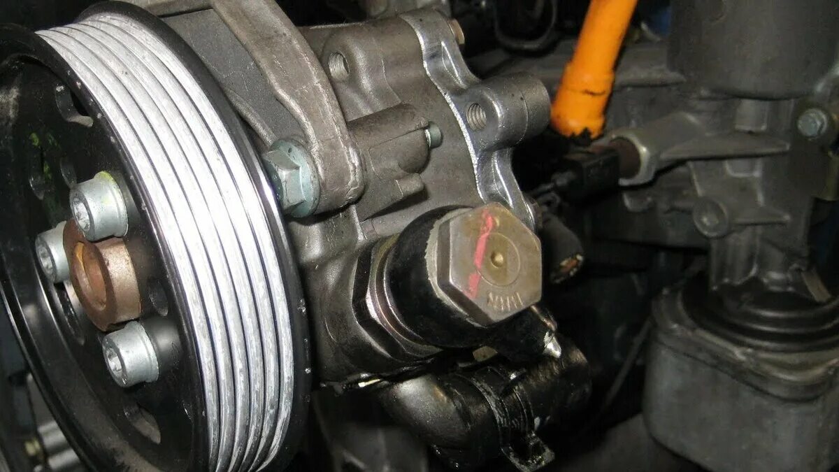 Насос гур уаз буханка. Ремень генератора и гура сааб 9-5. 4 дизель. Насос гидроусилителя nissan vg30e. Jeep grand cherokee 2.