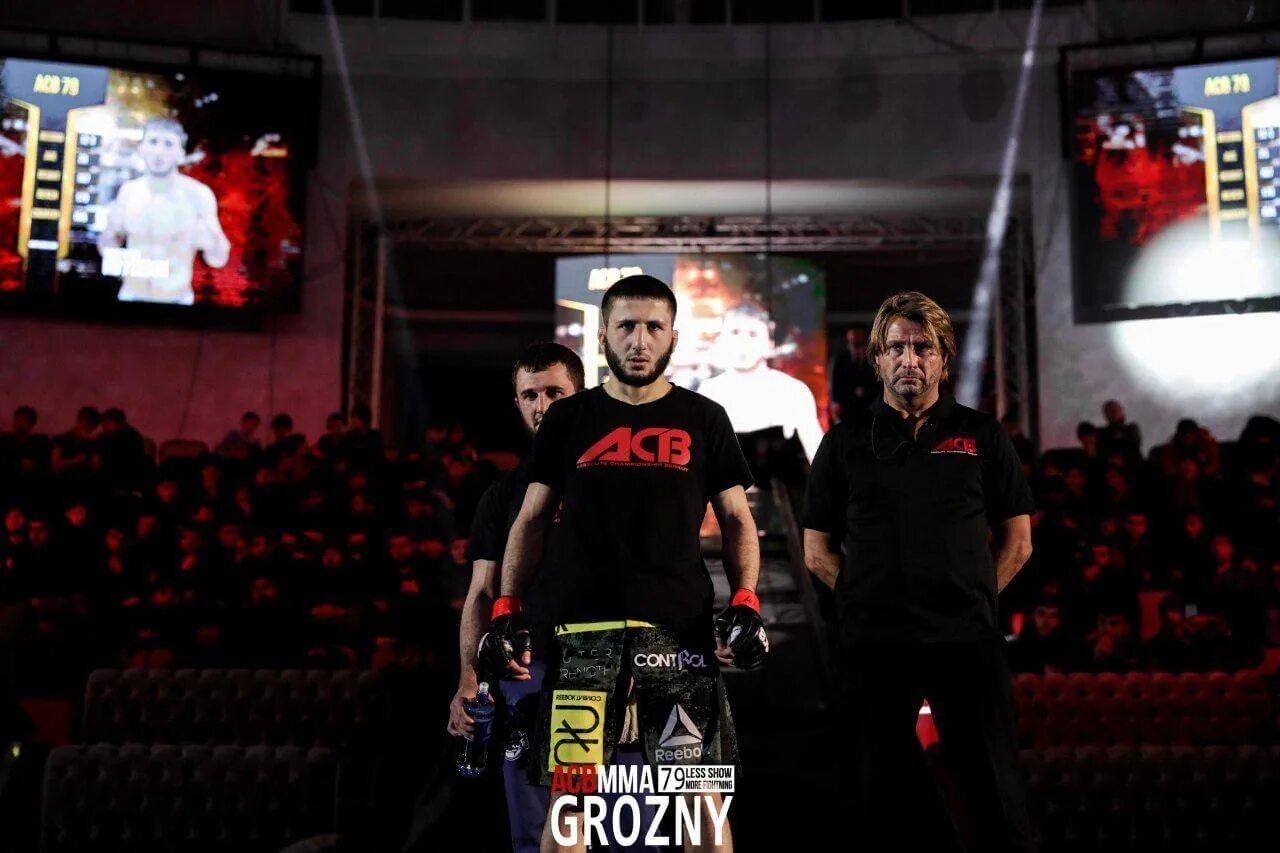 Acb c. Магомед гиназов. гиназов магомед боец. acb обои. acb less show more fighting.