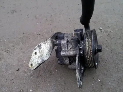 Крепление насоса гура