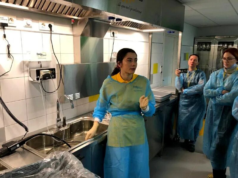 Сестры эндоскопии. Функциональные обязанности медсестры эндоскопического кабинета. Сестры эндоскопии. Медсестра эндоскопист. Сестры эндоскопии.