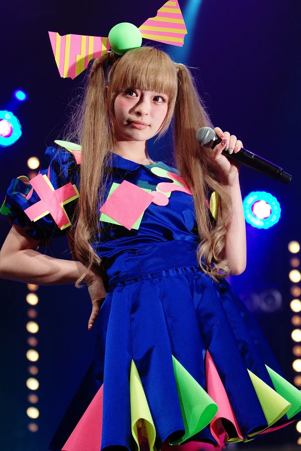 Кяри памю. Kyary pamyu pamyu. Кяри памю памю. Кьяри памю. Кяри памю памю японская певица.