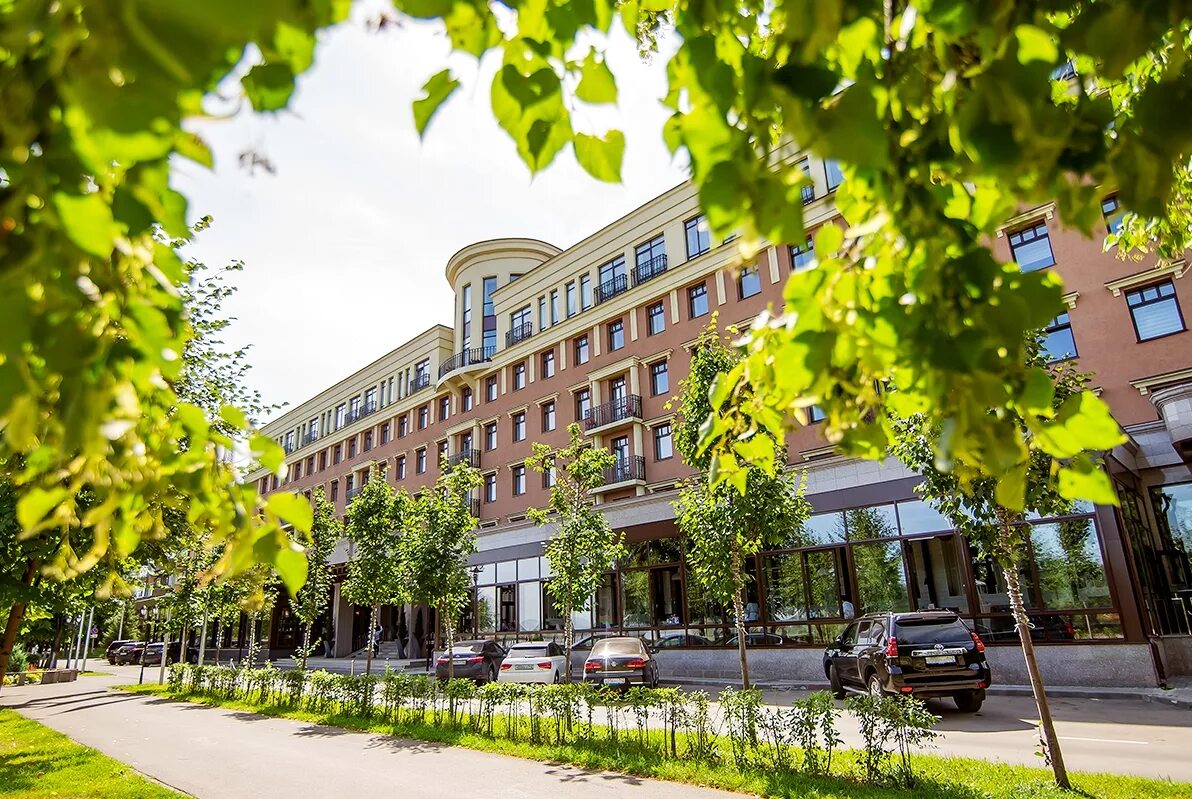 Tom hotel. Отель Томь Ривер Плаза. Гостиница Томь Кемерово. Томь Ривер Плаза Кемерово. Отель Ривер Плаза Кемерово.