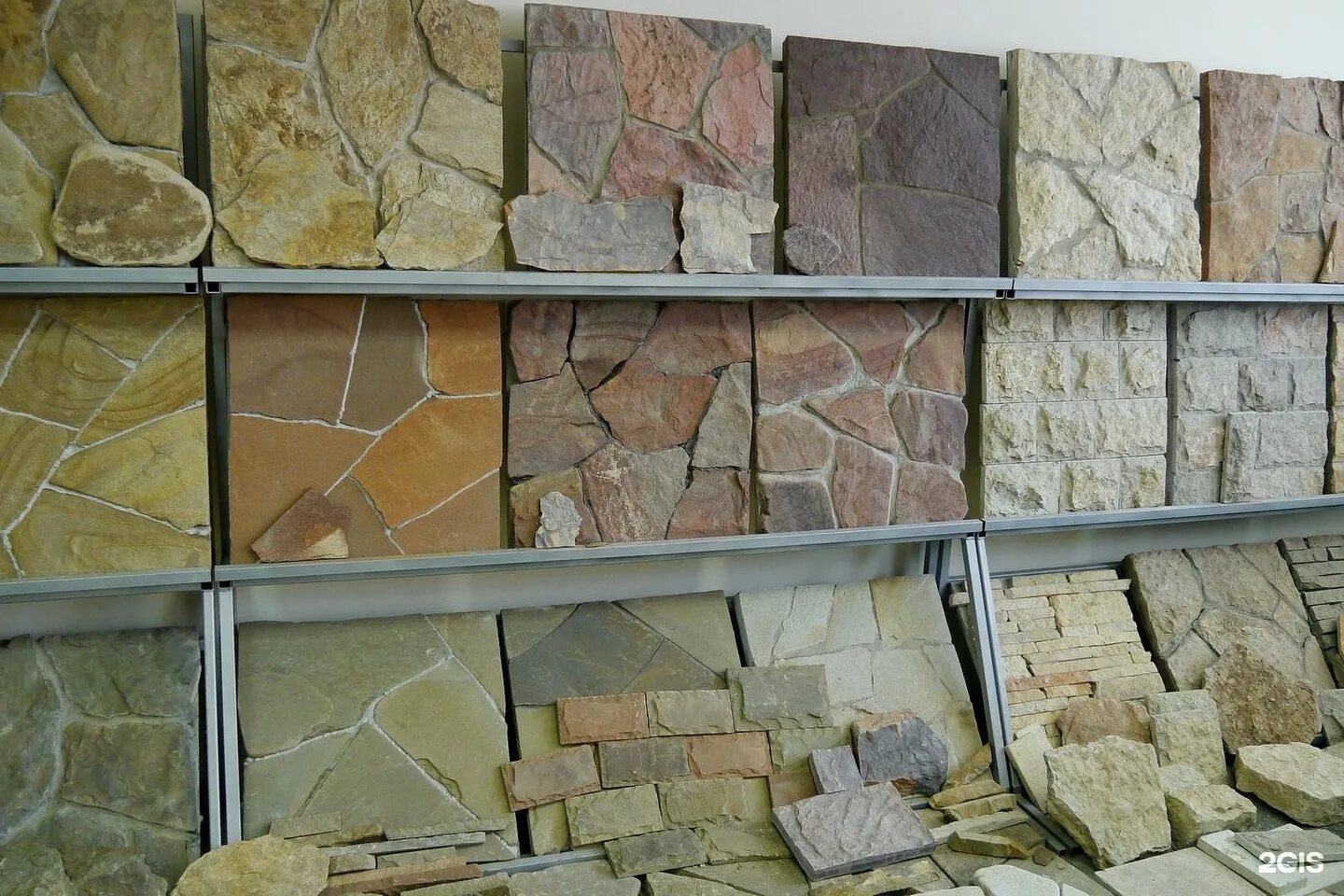 Изготовление камня природного. Песчаник, плитняк, дикий камень. Песчаник, плитняк, дикий камень. Цокольный камень арбет. Укладка декоративного камня.