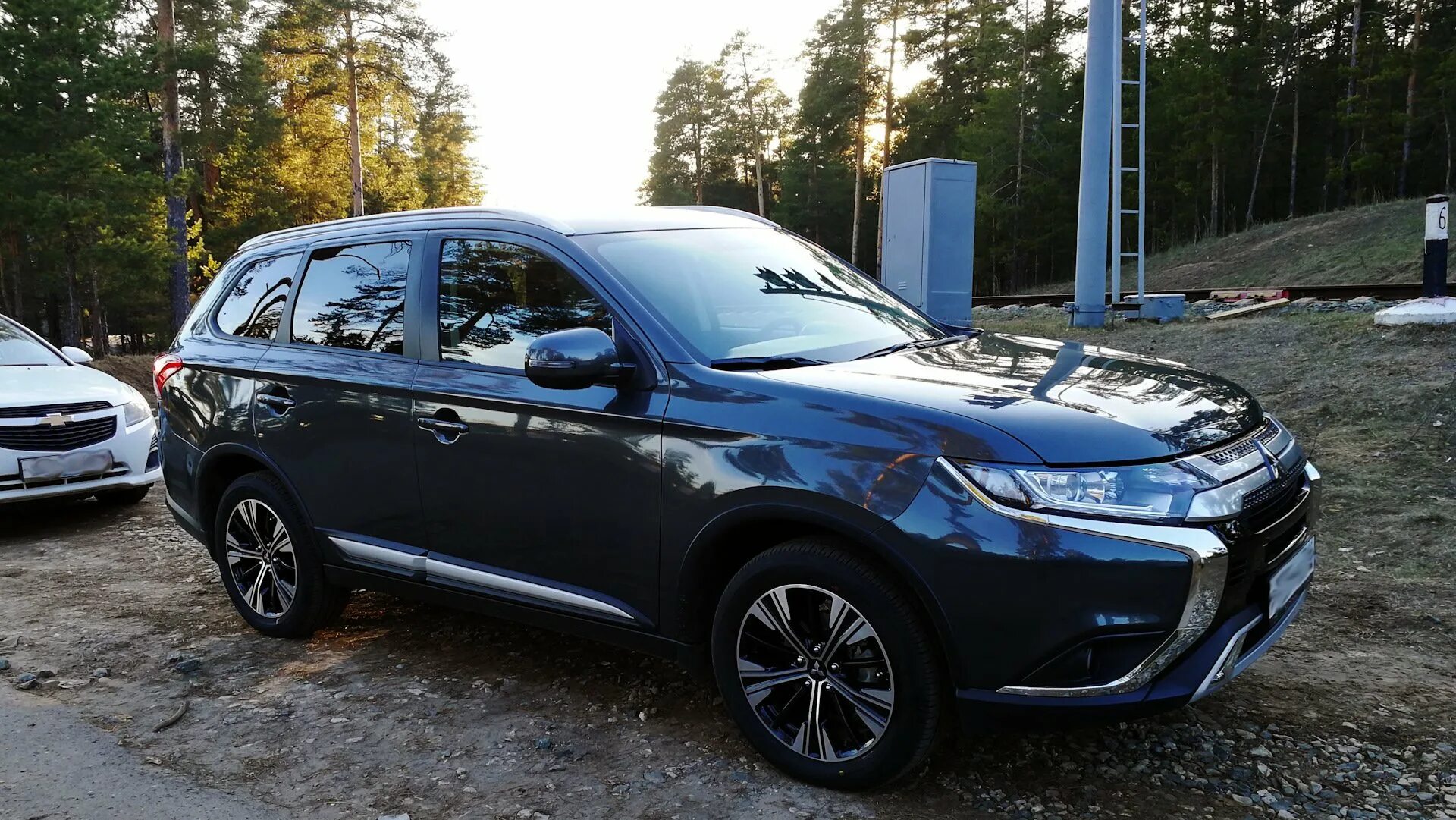 Мицубиси аутлендер r16. Митсубиси аутлендер 17. mitsubishi outlander 3 диски r 17. митсубиси аутлендер 3. r16 мицубиси аутлендер.