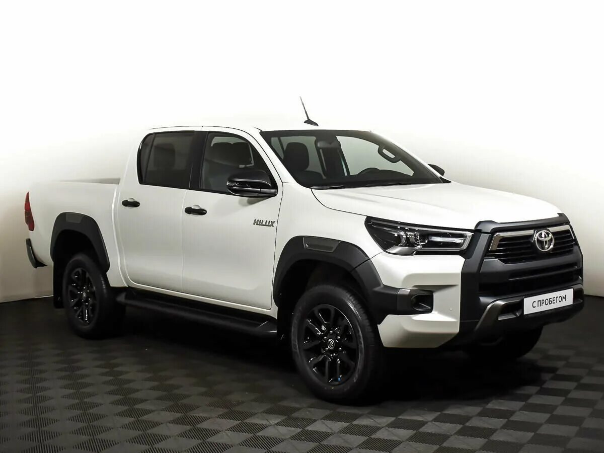 Купить хайлюкс дизель. Toyota Hilux 2021 White. Тойота Хайлюкс белая. Хайлюкс 2021 белый. Toyota Hilux 2021 белый.