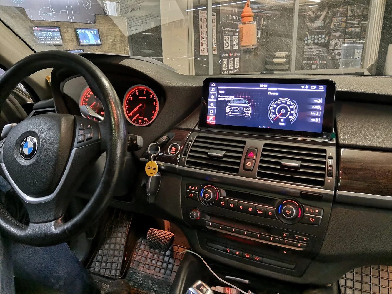 Андроид x5 e70. Магнитола бмв х5 е70. bmw e70 магнитола. автомагнитола bmw x5 e70. магнитола для бмв х5 е70 на андроид.
