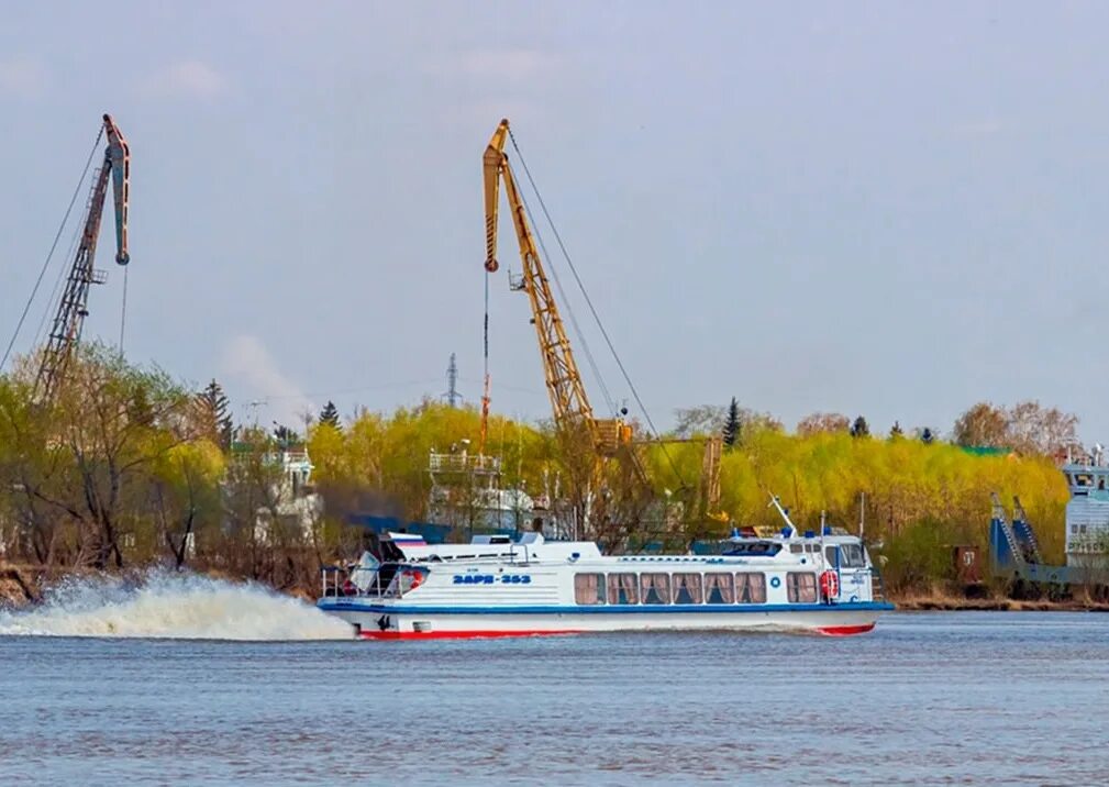 Речной порт прогулочные рейсы