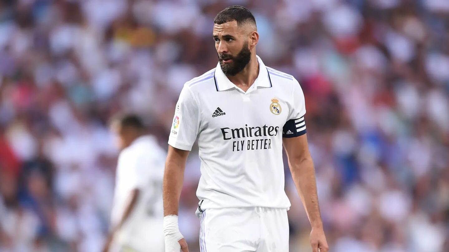 Карим бензема. Подруга бензема. Почему бензема удалил инстаграм. Benzema gollari. Карим бензема.