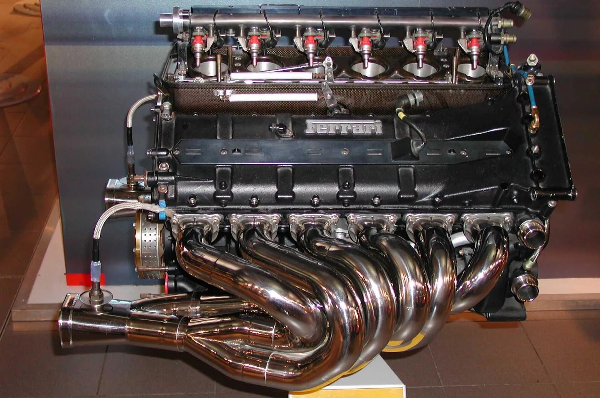 V12 pro купить. Мотор Ferrari v12. Двигатель Феррари v12. V12 f1. Ferrari v12 engine f1.