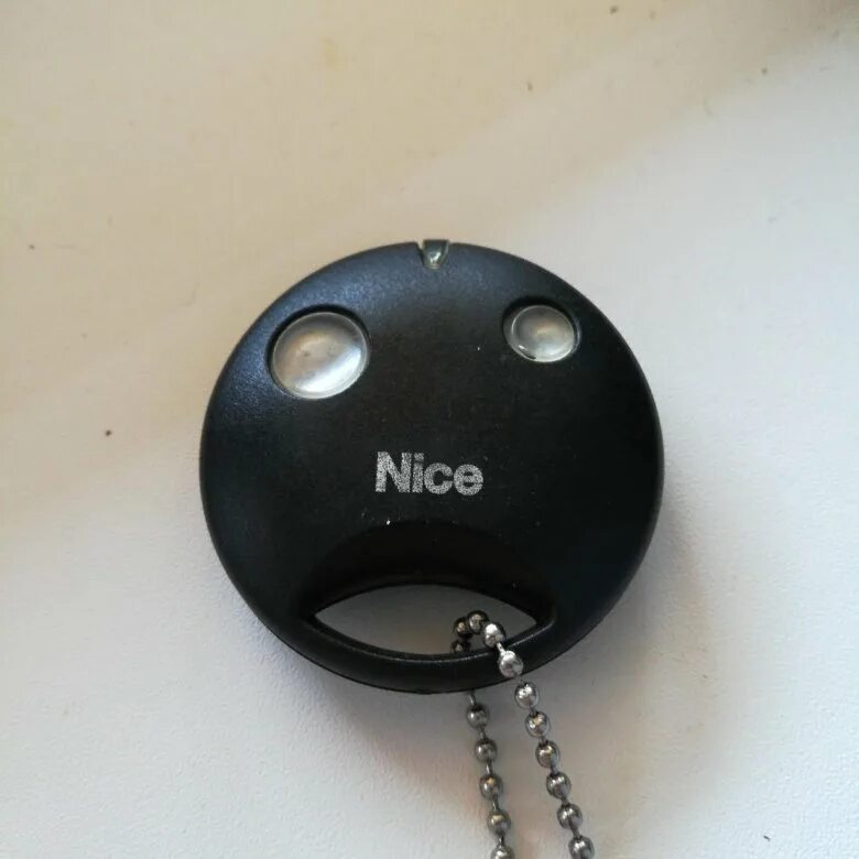 Nice пульт nice flo4re. Nice flo4r-s пульт управления. Пульт управления nice flo4. Nice flo2r-s брелок-передатчик 2-х канальный с динамическим кодом. Брелок nice flo4r-s.