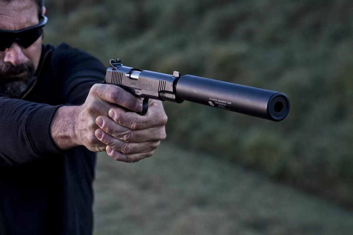 Ремингтон 1911. Remington r1 Tactical. Colt 1911 Silencer. Beretta m9a3 Silencer. Как ухаживать за пистолетами