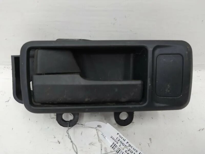 Ручка двери внутренняя форд фокус. Внутренняя ручка двери форд фокус 2. Дверная ручка форд фокус 2. Ручка двери внутренняя левая форд фокус 2. Водительская ручка внутренняя форд фокус 2.