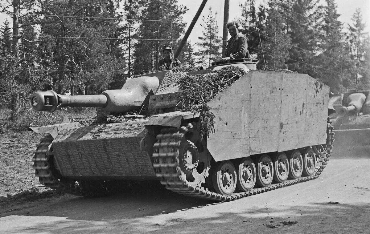 Немецкие артиллерийские танки. САУ STUH 42. 105 Мм САУ STUH 42. Штурмовая гаубица STUH 42. Штуг 42.