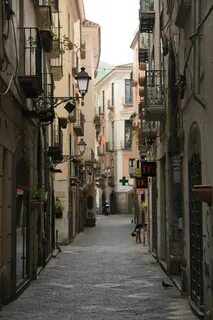 Italy me