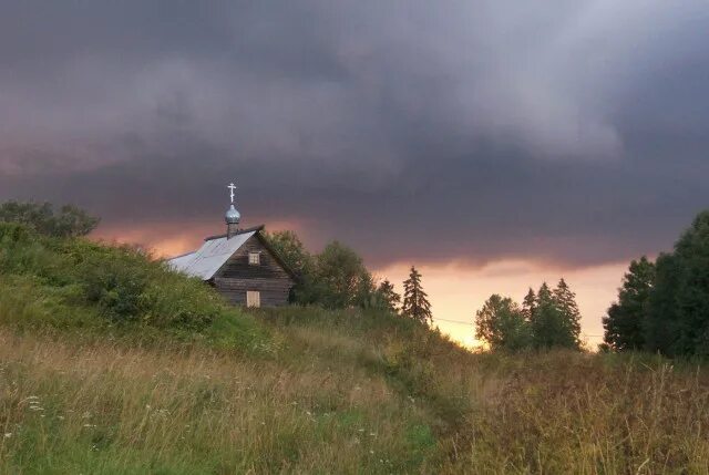 Физминутка затишье перед бурей. Затишье перед грозой в деревне. затишье гроза. природа перед грозой фото. затишье перед бурей картинки.
