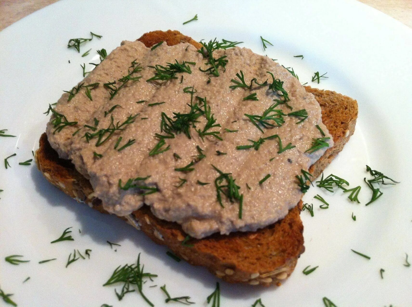 Паштет из печени дома. Печеночный паштет ,(куриной печени). Печёночный паштет из куриной печени. Паштет куриная печень. Паштет с куриной печени.