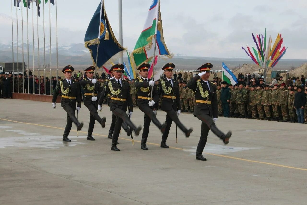 Узбекистон харбий. Харбий аскар. Қозоғистон республикаси қуролли кучлари. Солдаты узбекистана. Ўзбекистон қуролли кучлари.