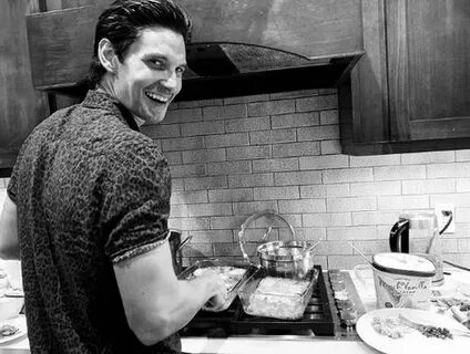 He cook right now
