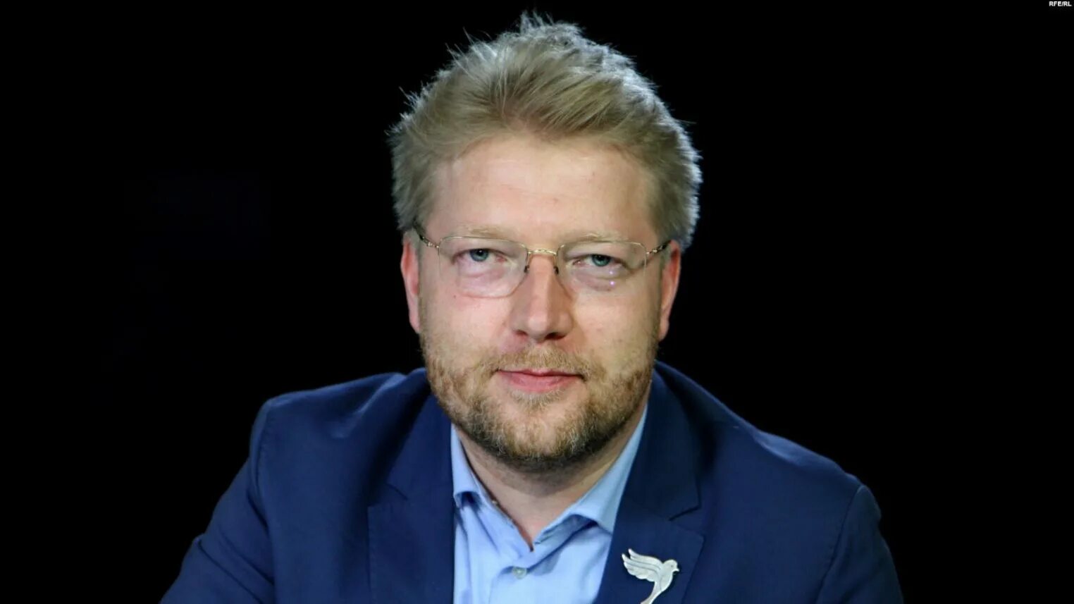 Глава партии. Председатель партии яблоко николай рыбаков. лидер яблока николай рыбаков. николай рыбаков партия яблоко. рыбаков николай игоревич яблоко.