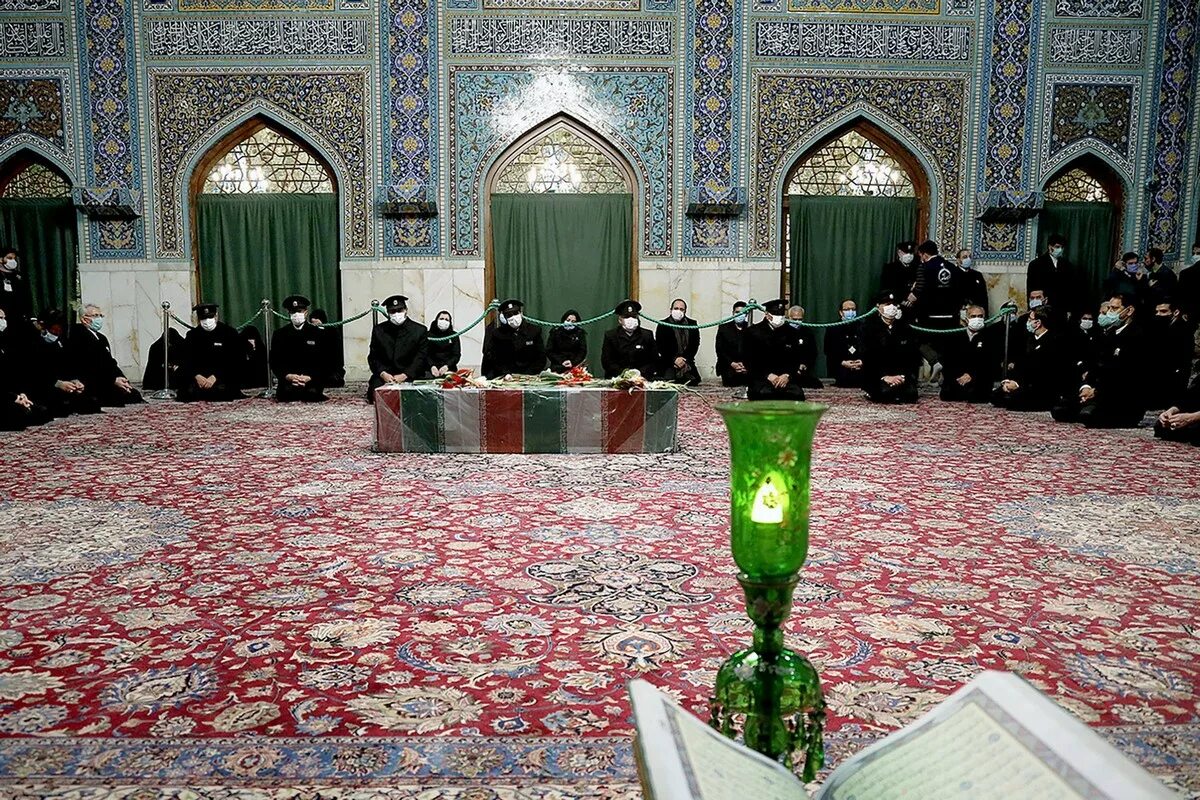Иран мусульманская. Исламская Республика Иран.