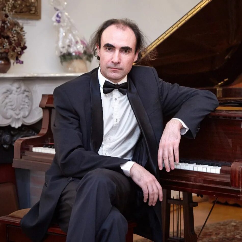 Музыкальный салон петербургская классика. Солисты петербург концерта. Сергей стадлер скрипка. Сен-санс, равель, шоссон сергей стадлер. Камерный ансамбль солисты санкт-петербурга.