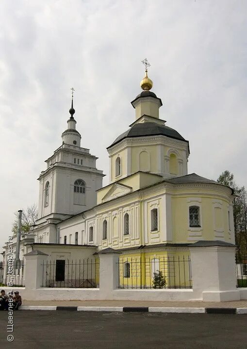 Храм в рузе. Город руза храмы. Город руза храмы. Дмитровская церковь солунского. Храм в рузе.