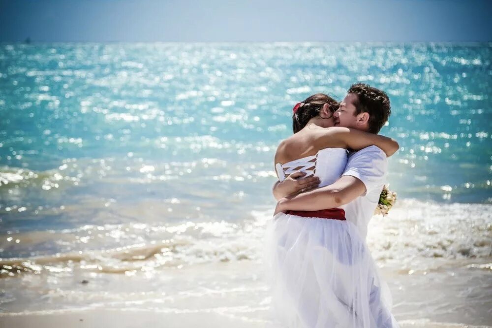 пара выложила видео