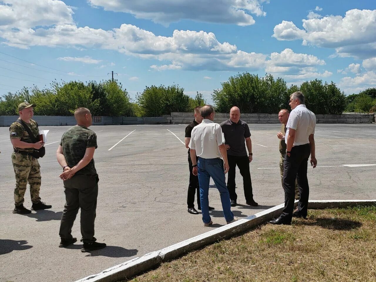 Автомобильный пункт пропуска весело-Вознесенка. Дороги Ростовской области. Сухопутные дороги в Крым. Наземная дорога в Крым.