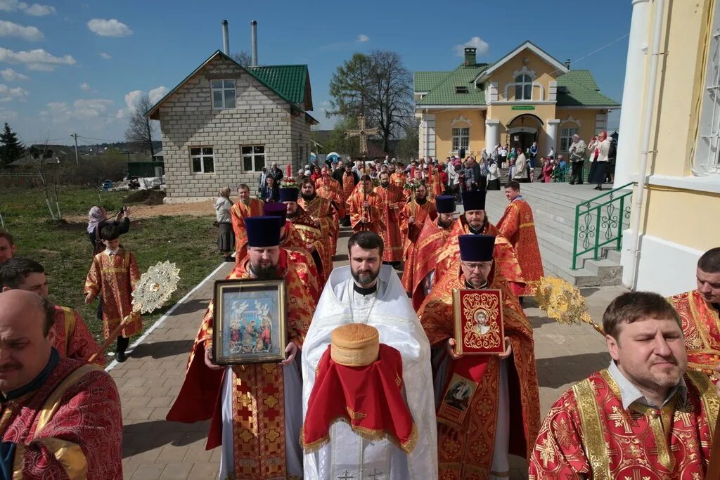 Церковь Николая Чудотворца в Бужаниново. Село Бужаниново Сергиево-Посадского района. Бужаниново Сергиев Посад. Храм село Бужаниново.