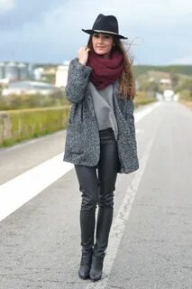 Серое пальто какой шарф