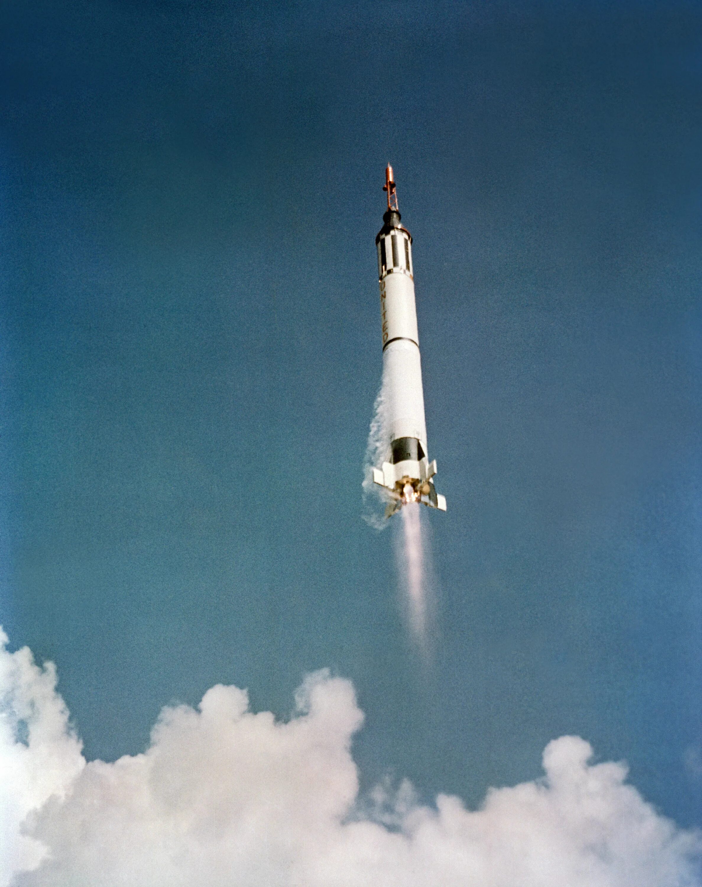 Первый пилотируемый космический полет год. Космический корабль Меркурий редстоун 3. Ракета Меркурий редстоун. Меркурий-редстоун-3 Freedom 7.