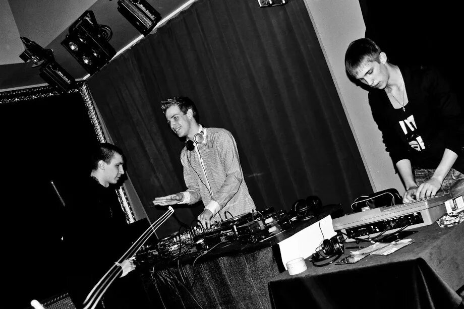 Dj fiesta. Dj fiesta. Диджей фиеста слушать. Dj fiesta. Dj fiesta.