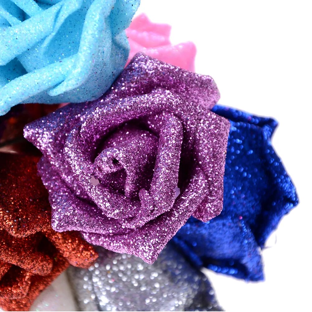 Золотистое вечернее платье. Блёстки для ногтей в баночках. Золотое блестящее платье. Туфли на свадьбу для невесты модные. Блестящий великолепный.