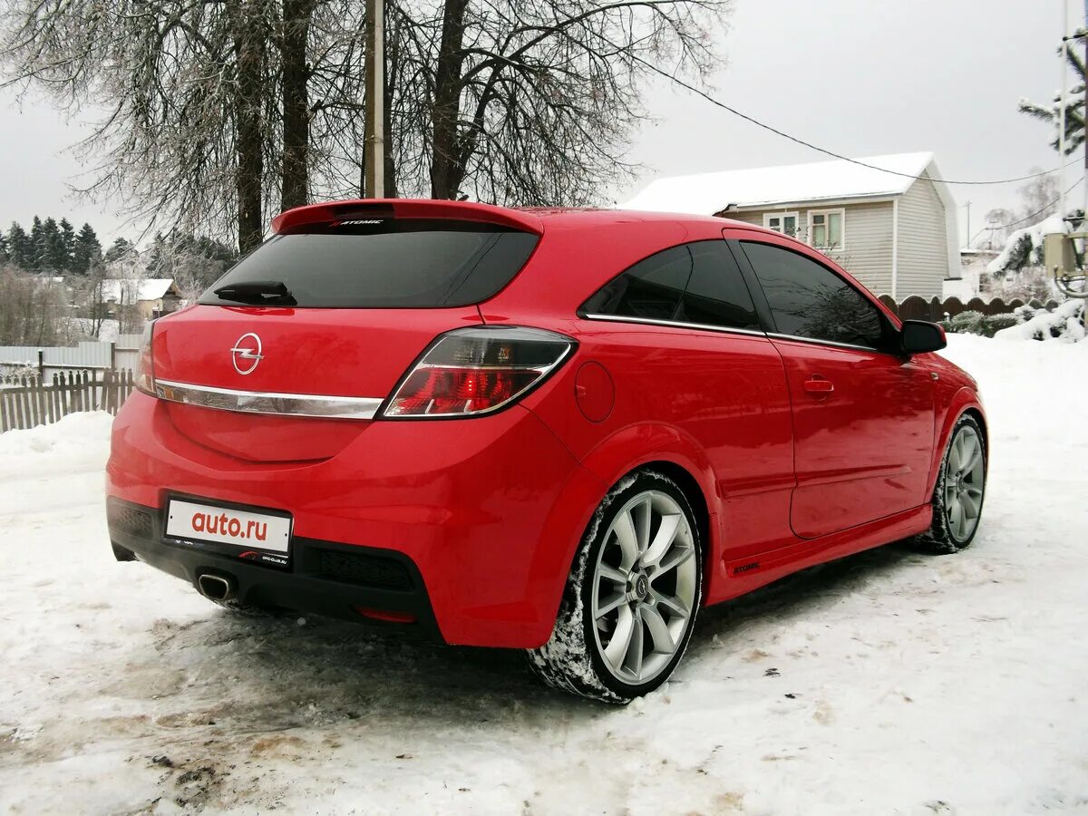 Red astra. Opel astra h gtc красная. opel astra h opc красная.
