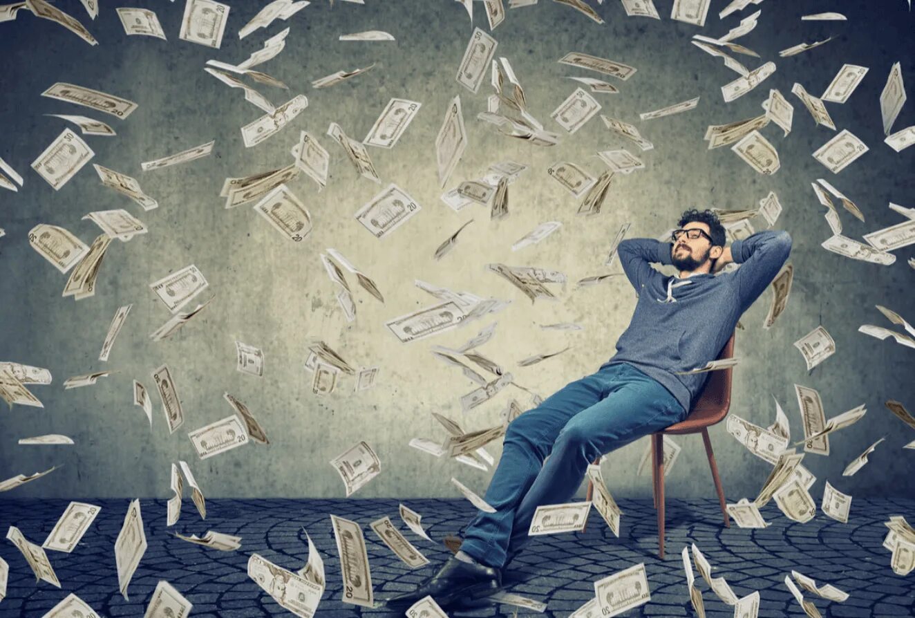 Everybody think thinks is thinking. Стремление к деньгам. Дождь из денег. Деньги улетают. Летающие деньги.