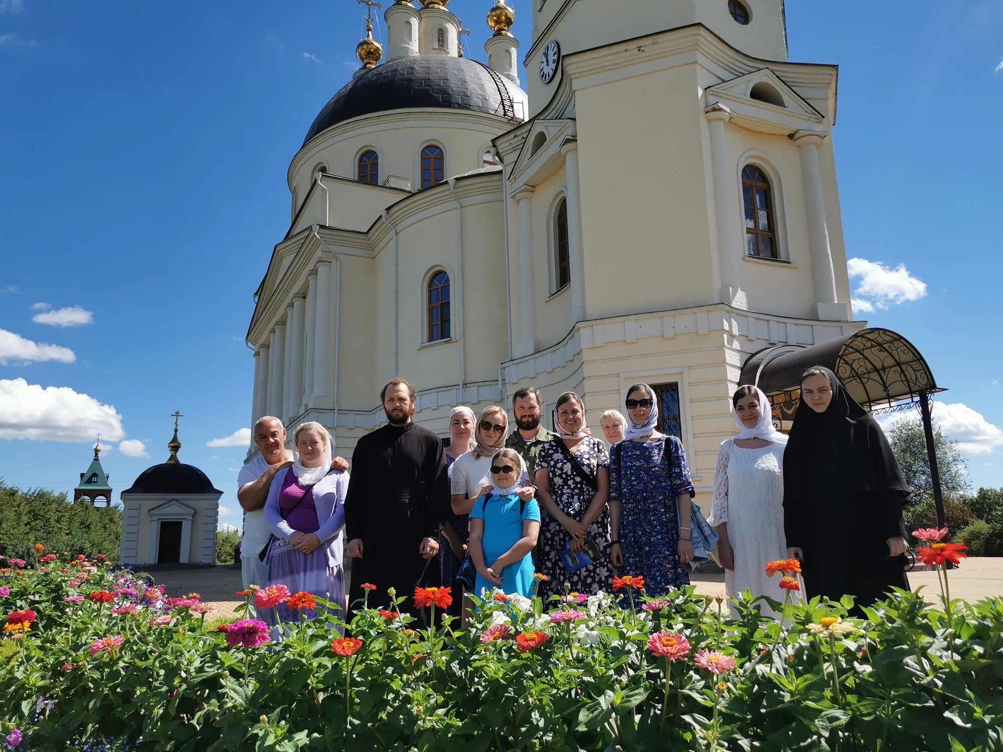 Родники рязани. Паломнический туризм Рязань. Святые места. Святые места за Рязанью. Святыни Серпухова паломники Митино фоторепортаж.