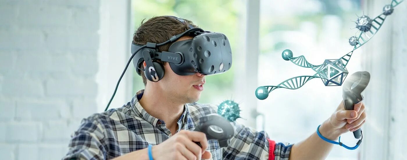 Система виртуальной реальности. Класс виртуальной реальности. Виртуальная и дополненная реальность в образовании. VR И ar технологии в образовании.