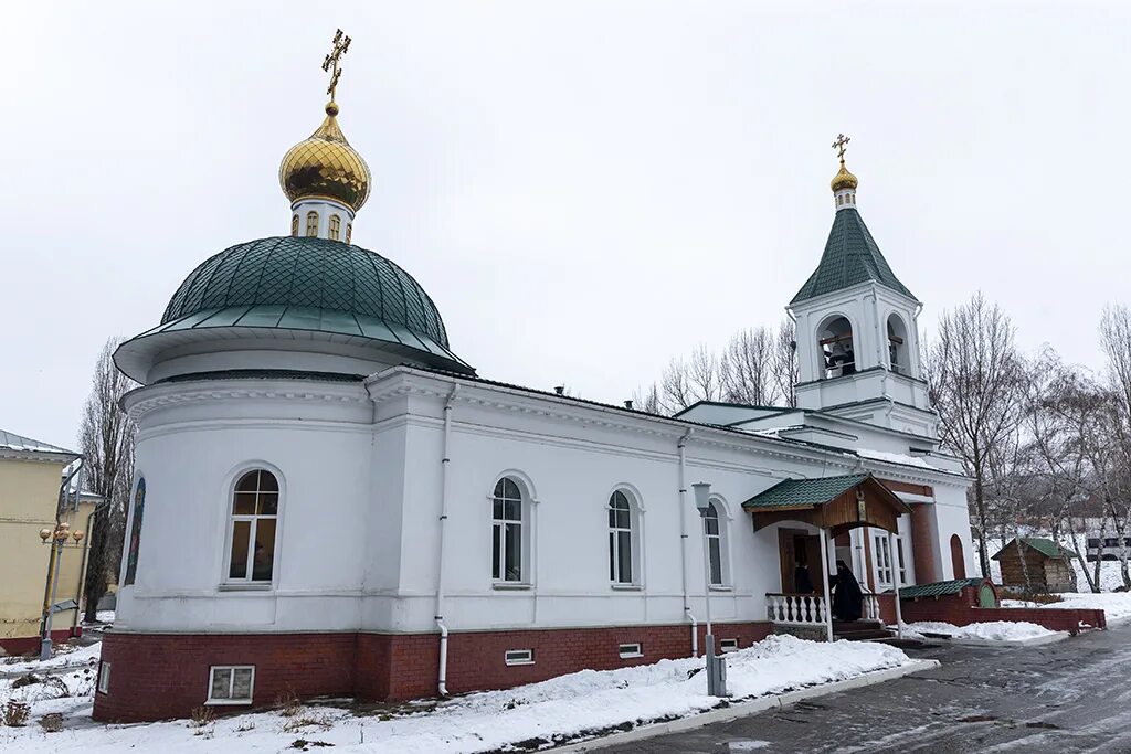 Спасо-Преображенский мужской монастырь Саратов. Церковь Преображенский мужской монастырь Саратов. Ламбасская Преображенская мужская пустынь. Преображенский мужской монастырь Саратов для 5 класса.