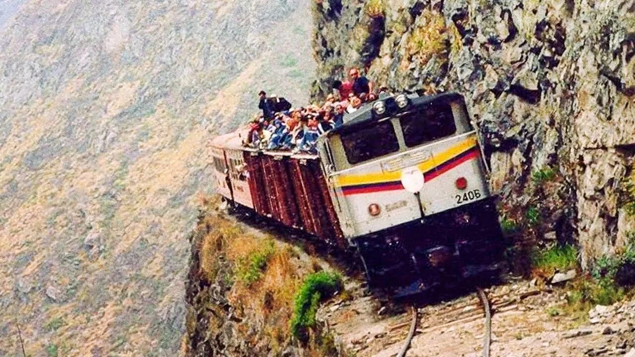 World most dangerous. Дорога Камино-Лос-Юнгас, Боливия. Опасные дороги. Страшные дороги в горах. Самые опасные дороги в горах.