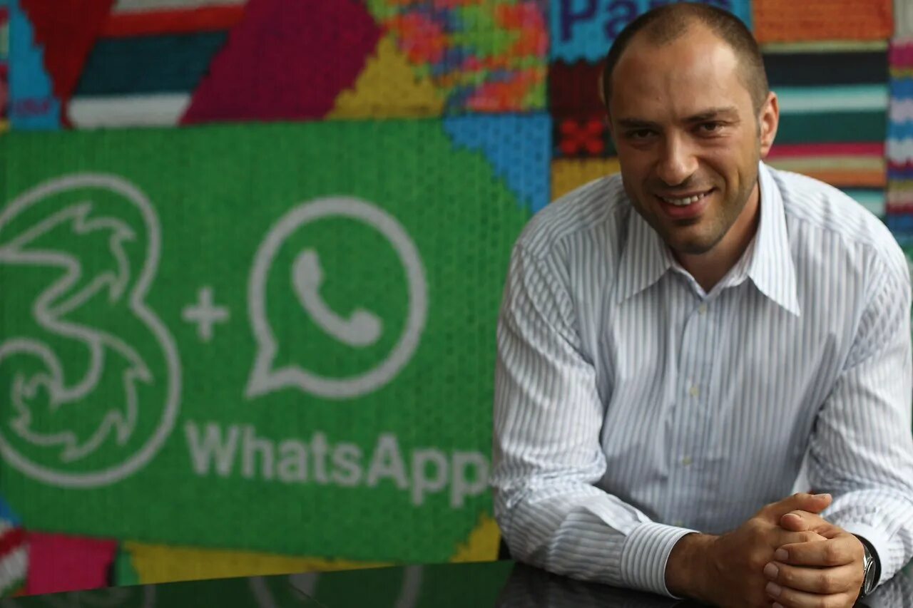 Кто придумал whatsapp. Кто придумал вацап. Брайан эктон ватсап. Кто придумал whatsapp. Разработчик ватсап.