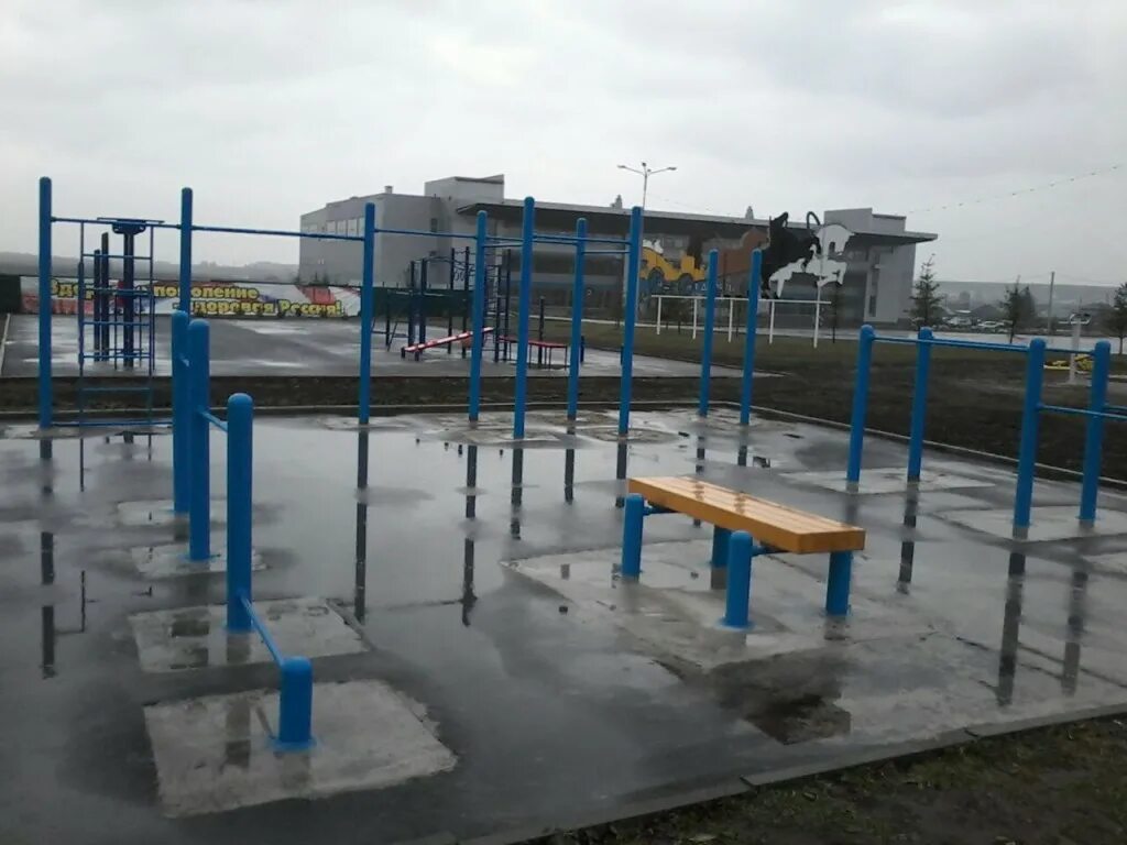 Площадка площадь. Ленинск кузнецкий дк площадка. спортивные площадки ленинск кузнецкий. кемерово спортплощадки. спортивные площадки в городе кемерово.