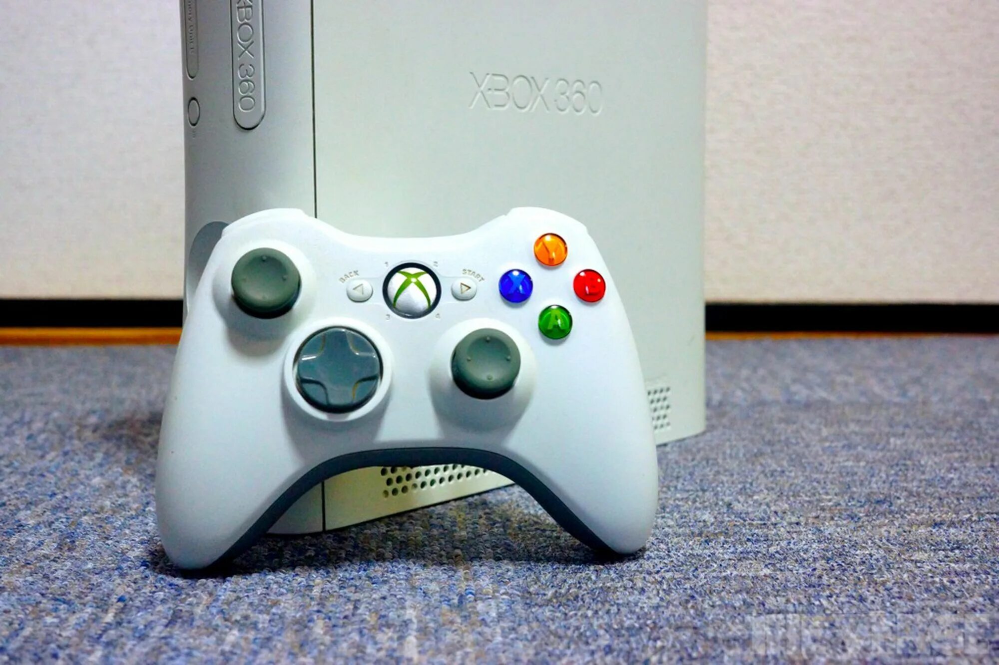 Где продается икс. Xbox 360d. хбокс 360 s console. икс бокс 360 1. xbox 360 последняя модель.