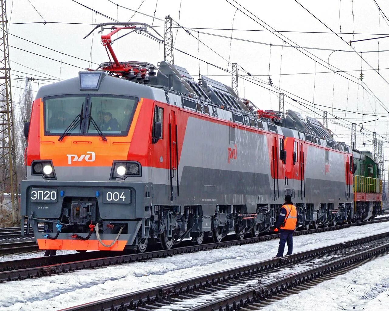 Эт2р-904. Шахты вокзал ростовская область. Расписание электричек лихая ростов. Электропоезд шахты. Расписание электричек на ростов.