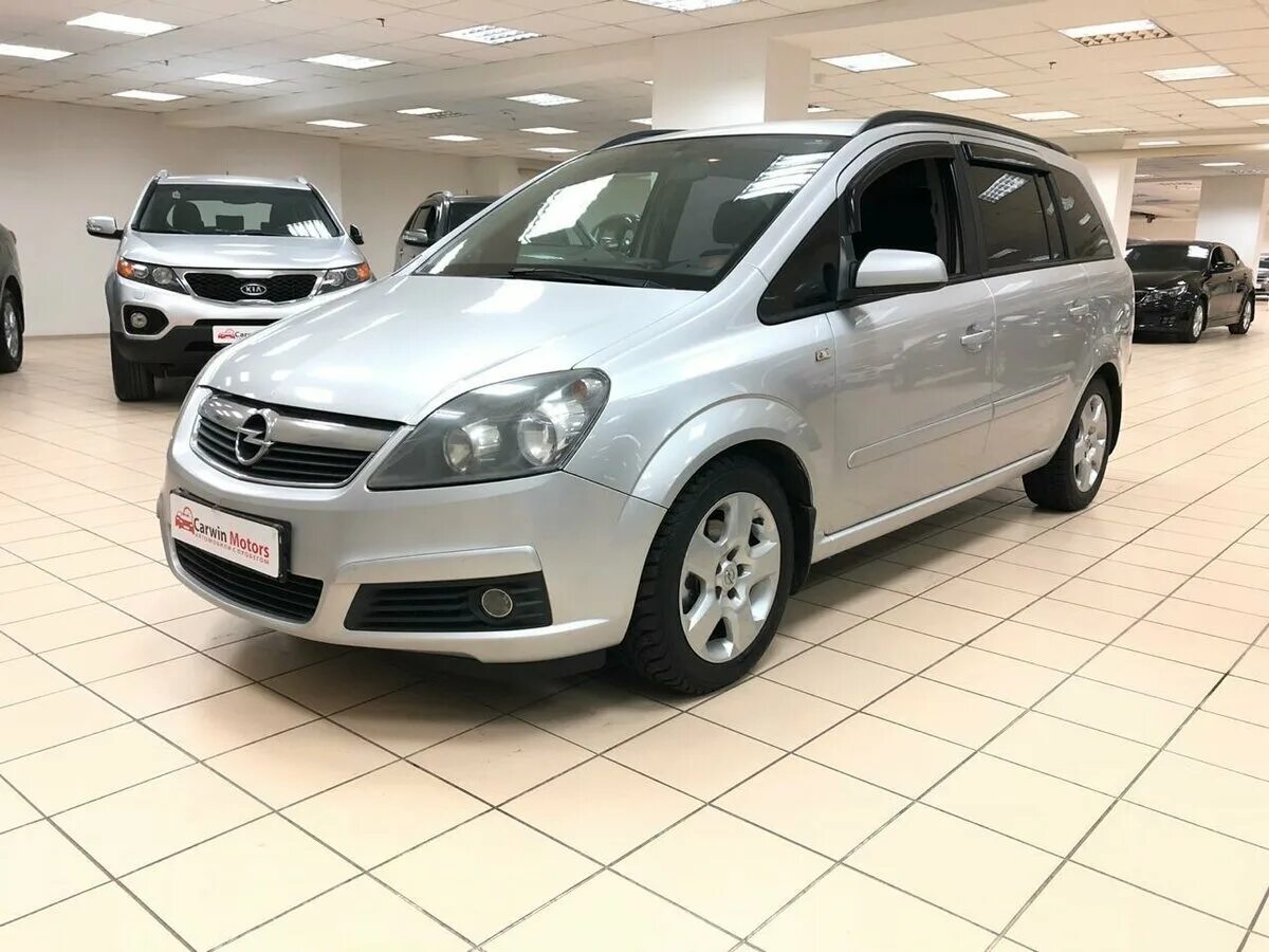 Зафира б года выпуска. Opel Zafira 2006. Opel Zafira b 2008 1.8. Опель Зафира 2006 года. Opel Zafira 2006 1.8.